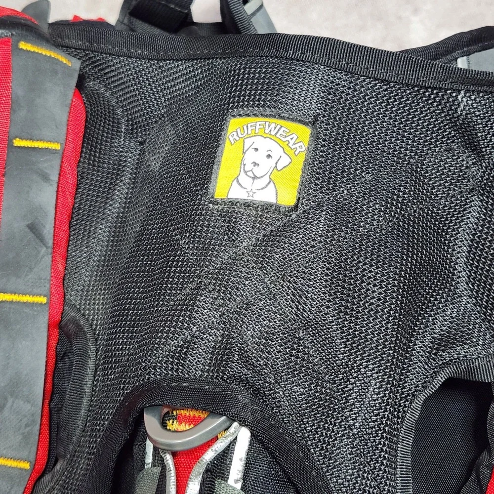 Ruffwear Palisades Dog Pack Med Red Hiking Backpack Hydration Bladders Harness